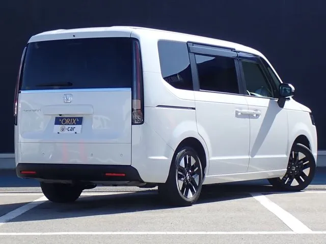 ステップワゴン 4WD(ホンダ)の車両写真