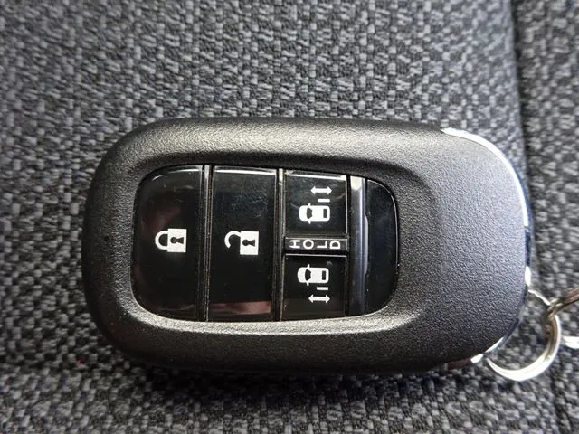 ステップワゴン 4WD(ホンダ)の車両写真