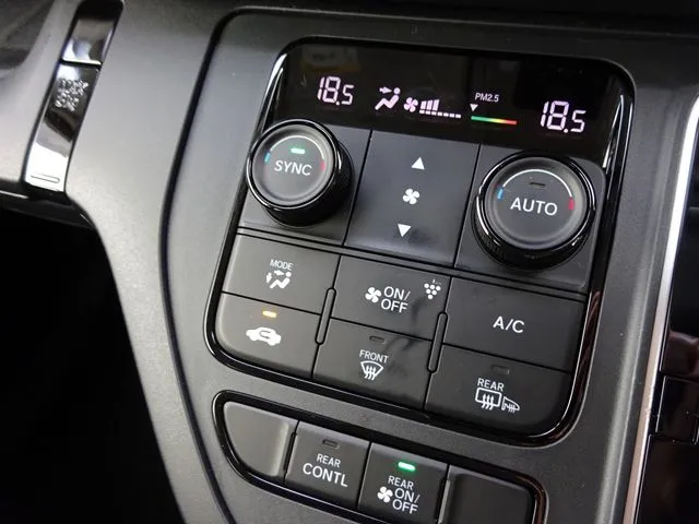 ステップワゴン 4WD(ホンダ)の車両写真
