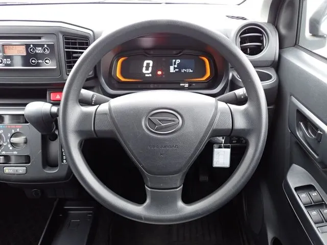 ミラ イース(ダイハツ)の車両写真