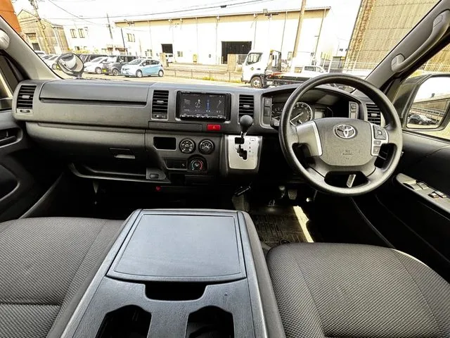 トヨタ　ハイエースバン　１．２５ｔ　２ＷＤ