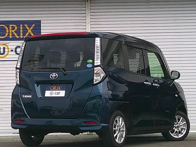 トヨタ　タンク　４ＷＤ