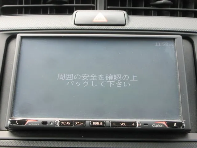 トヨタ　カローラアクシオ　４ＷＤ