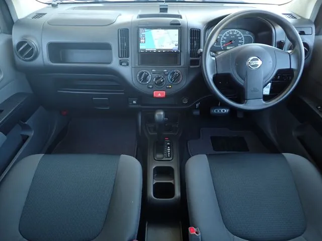 NV150 AD 4WD(ニッサン)の車両写真