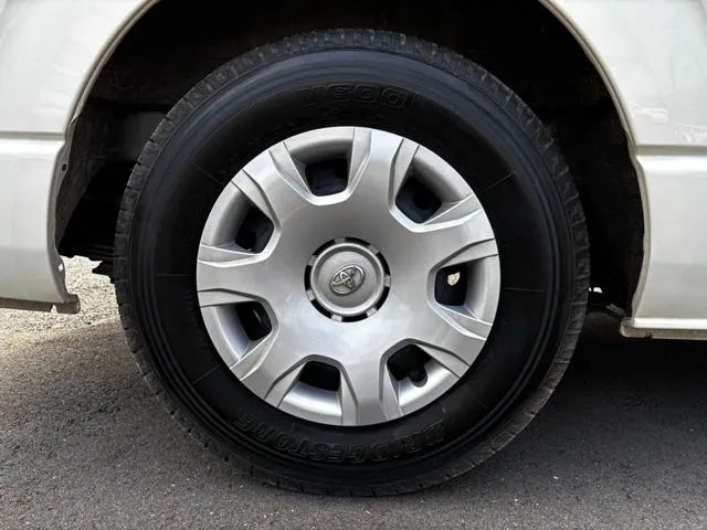 トヨタ　ハイエースバン　１．２５ｔ　２ＷＤ