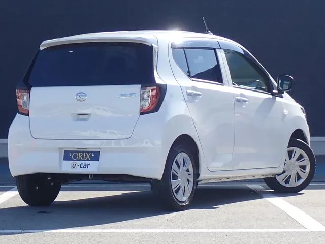 ミラ イース(ダイハツ)の車両写真