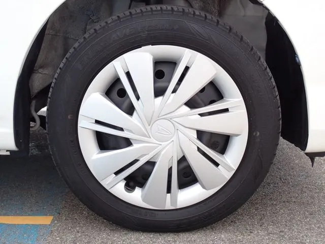 ミラ　イース　４ＷＤ（ダイハツ）の車両写真