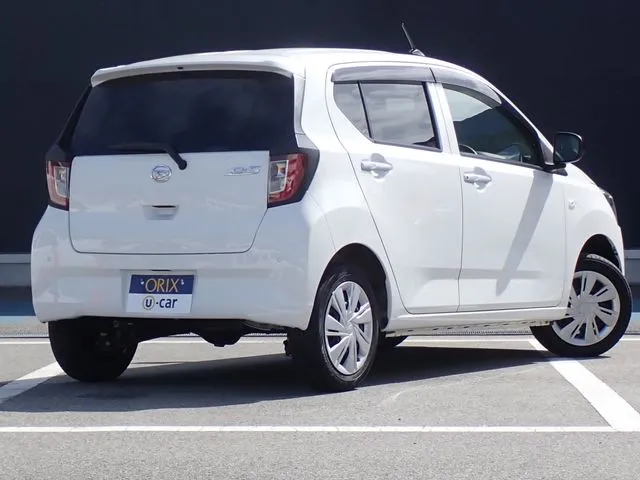 ミラ　イース　４ＷＤ（ダイハツ）の車両写真