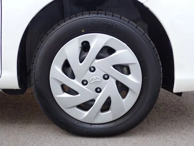 カローラフィールダー 4WD(トヨタ)の車両写真