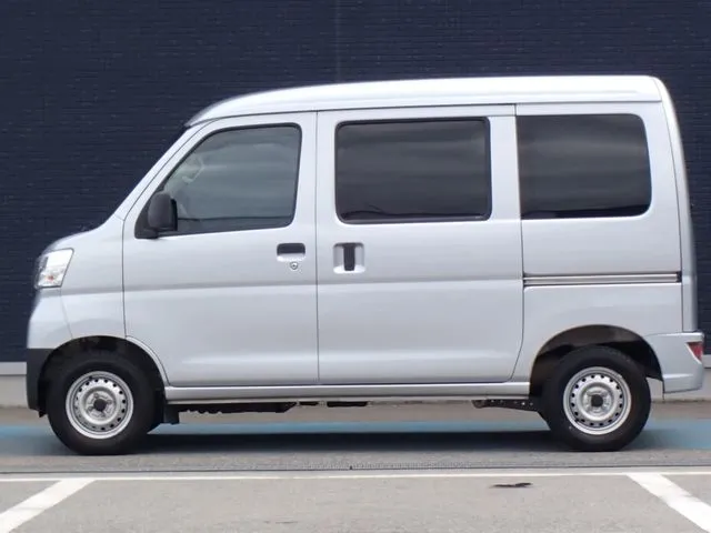 ダイハツ　ハイゼットカーゴ