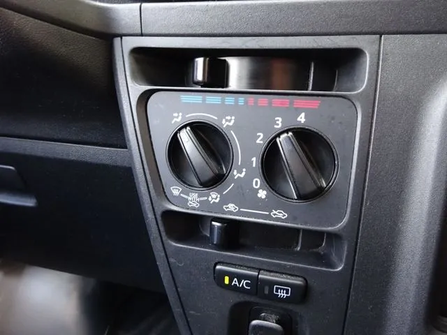 ダイハツ　ハイゼットカーゴ