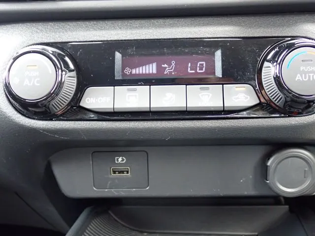 ノート（ニッサン）の車両写真