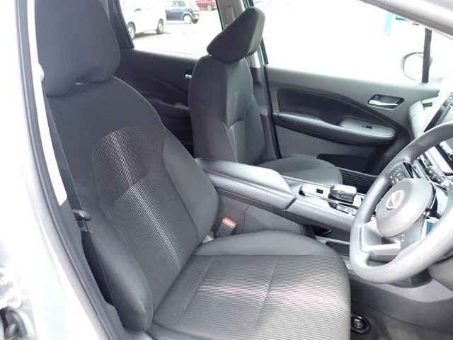 ノート（ニッサン）の車両写真