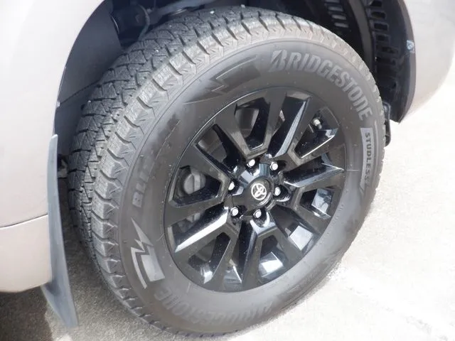 ランドクルーザープラド(トヨタ)の車両写真