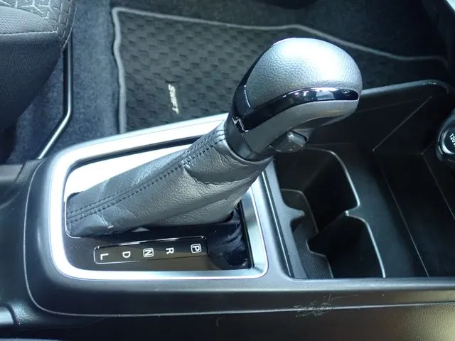 スイフト（スズキ）の車両写真