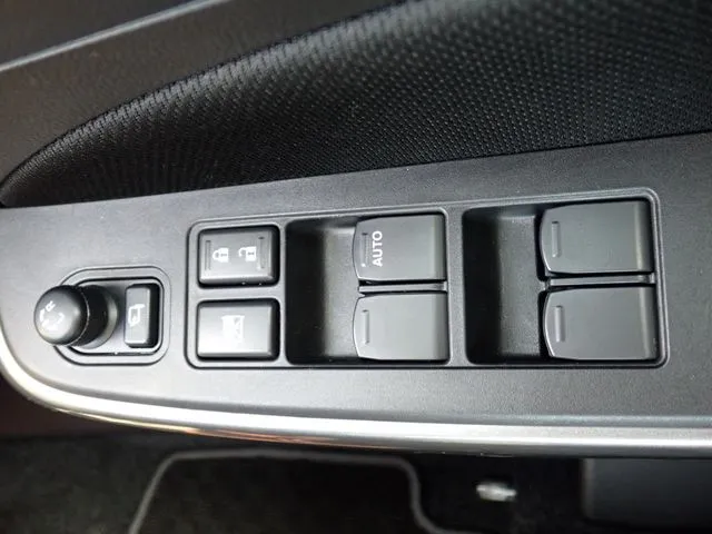 スイフト（スズキ）の車両写真