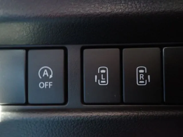 スペーシア ギア(スズキ)の車両写真