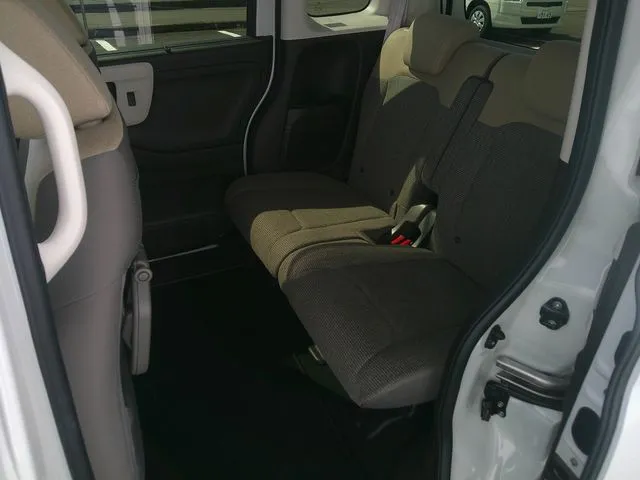 Ｎ　ＢＯＸ　４ＷＤ（ホンダ）の車両写真