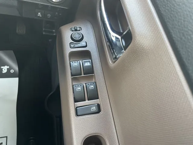 ダイハツ　ムーヴ　キャンバス