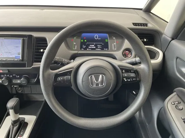 ホンダ　フィット　ｅ：ＨＥＶ