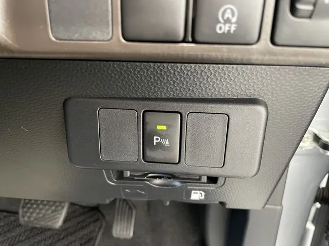 トール（ダイハツ）の車両写真