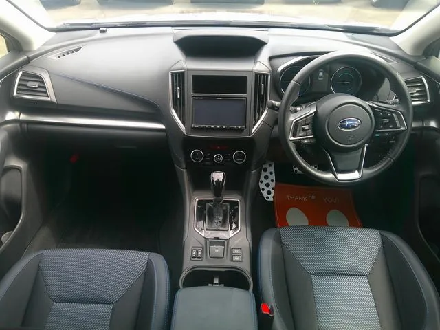 ＳＵＢＡＲＵ　ＸＶ　ハイブリッド（スバル）の車両写真