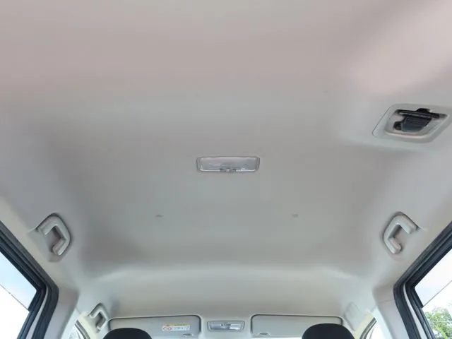シエンタ ハイブリッド(トヨタ)の車両写真