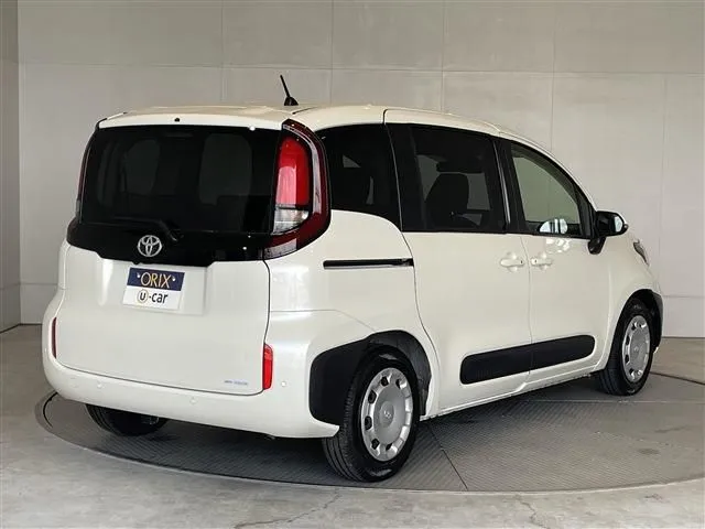 シエンタ（トヨタ）の車両写真