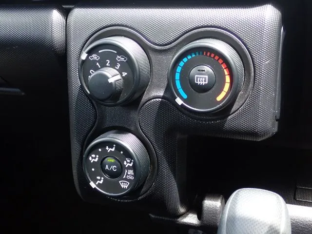 プロボックスバン　２ＷＤ（トヨタ）の車両写真