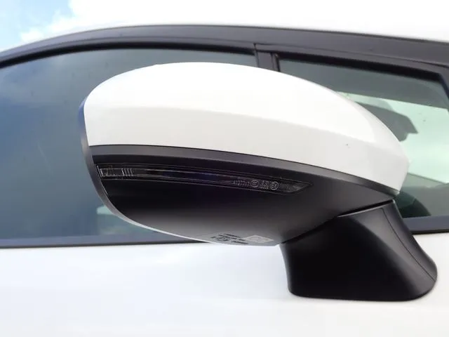 ノート（ニッサン）の車両写真