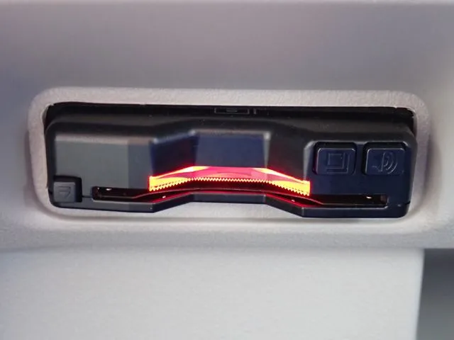 ホンダ　Ｎ　ＢＯＸ　４ＷＤ