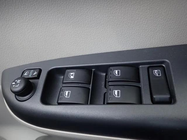 パッソ(トヨタ)の車両写真
