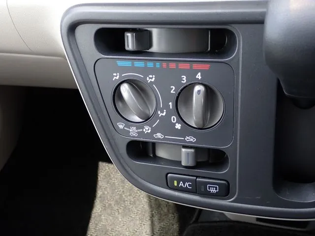 パッソ(トヨタ)の車両写真