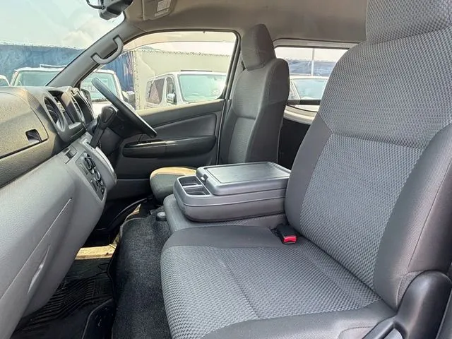 NV350キャラバン 1.25t(ニッサン)の車両写真