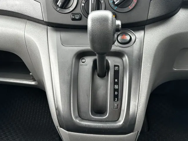 NV200バネットバン(ニッサン)の車両写真
