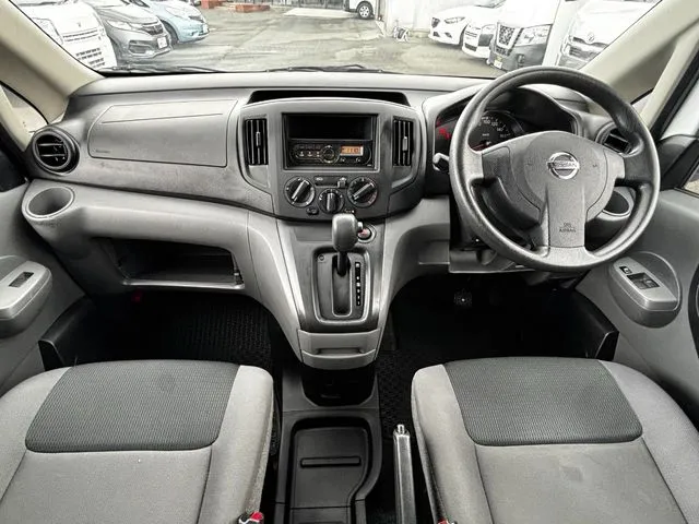 NV200バネットバン(ニッサン)の車両写真