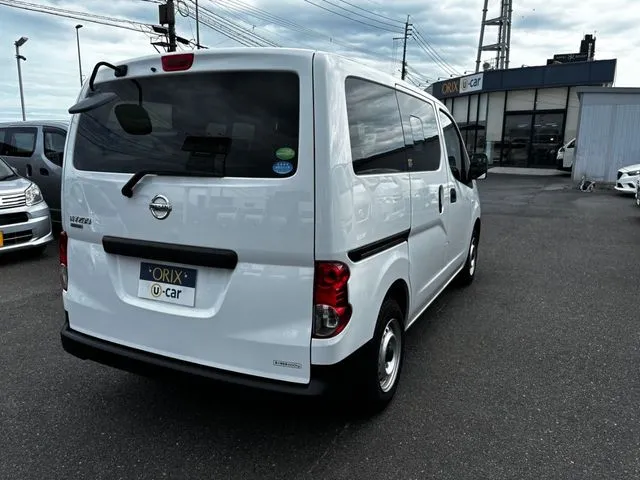 NV200バネットバン(ニッサン)の車両写真