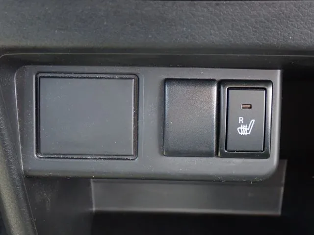 アルト 4WD(スズキ)の車両写真