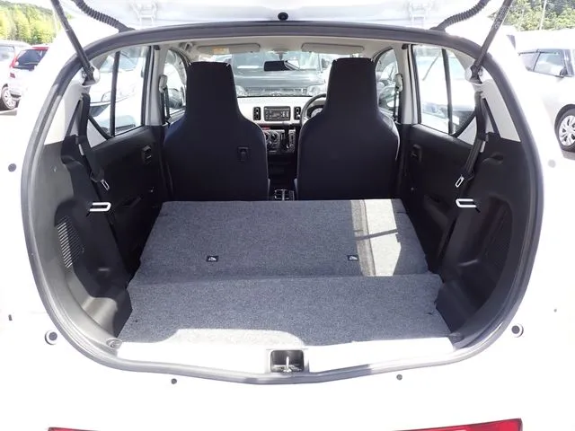 アルト 4WD(スズキ)の車両写真