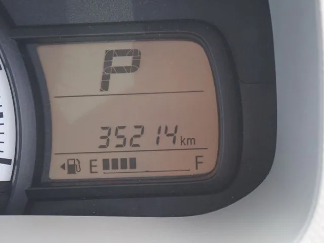 アルト 4WD(スズキ)の車両写真