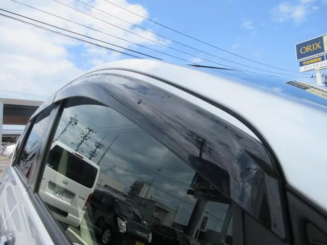 ニッサン　ノート　４ＷＤ