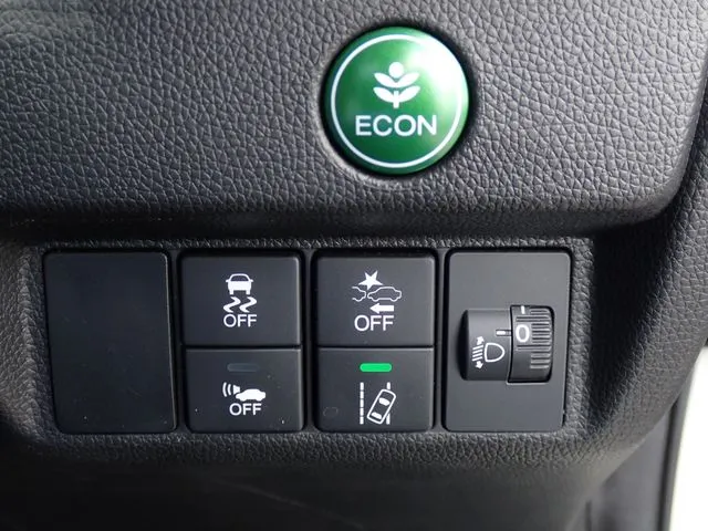 フィット　ハイブリッド（ホンダ）の車両写真