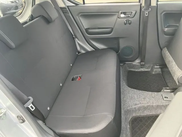 ミラ　イース　４ＷＤ（ダイハツ）の車両写真