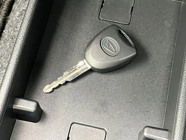 ミラ　イース　４ＷＤ（ダイハツ）の車両写真