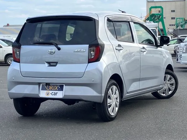 ミラ　イース　４ＷＤ（ダイハツ）の車両写真