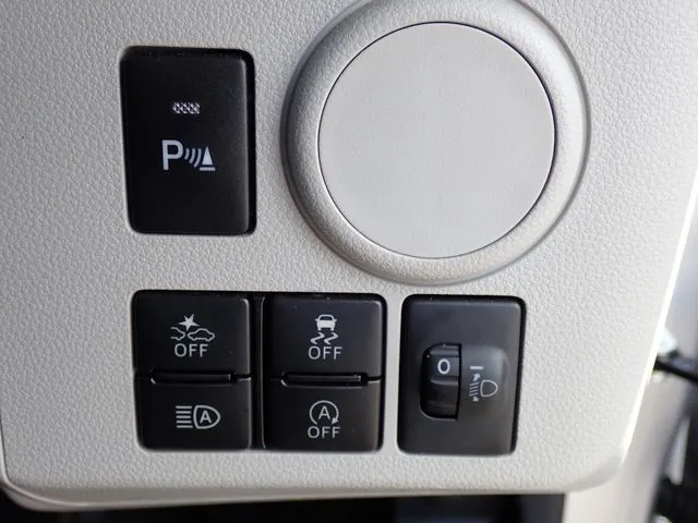 ミラ イース(ダイハツ)の車両写真