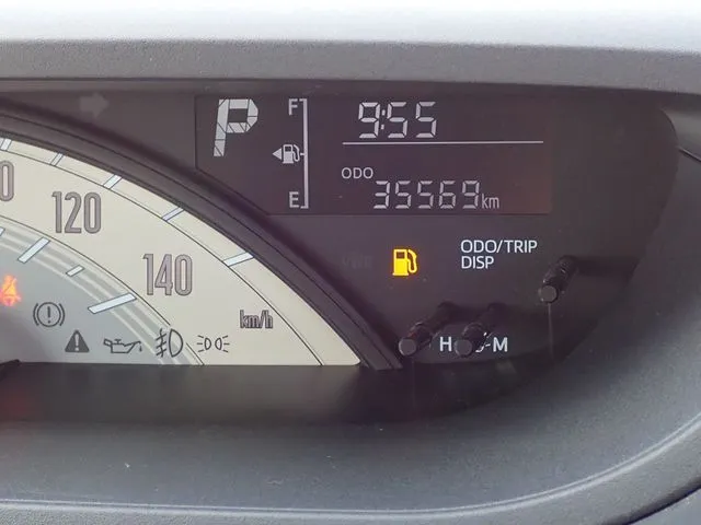 ムーヴ キャンバス(ダイハツ)の車両写真