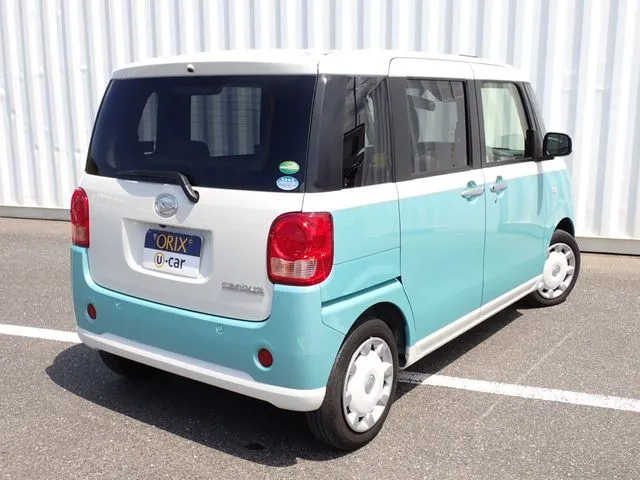 ムーヴ キャンバス(ダイハツ)の車両写真
