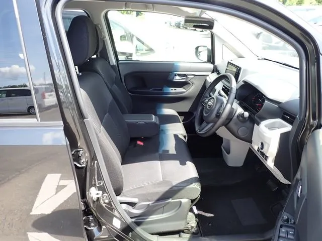 ムーヴ（ダイハツ）の車両写真