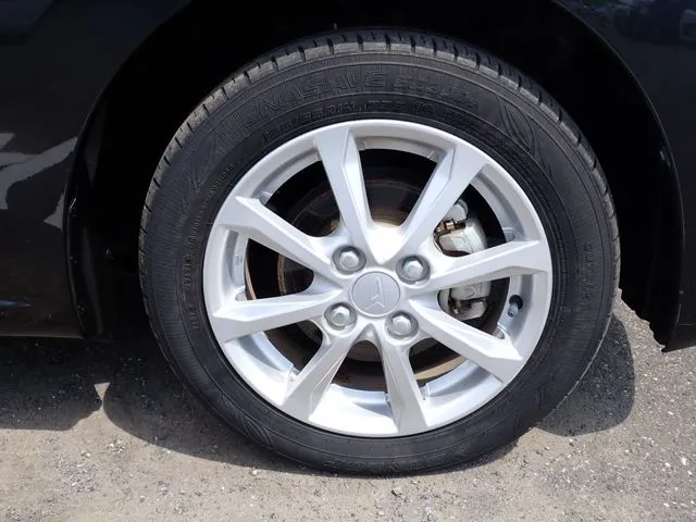 ムーヴ（ダイハツ）の車両写真